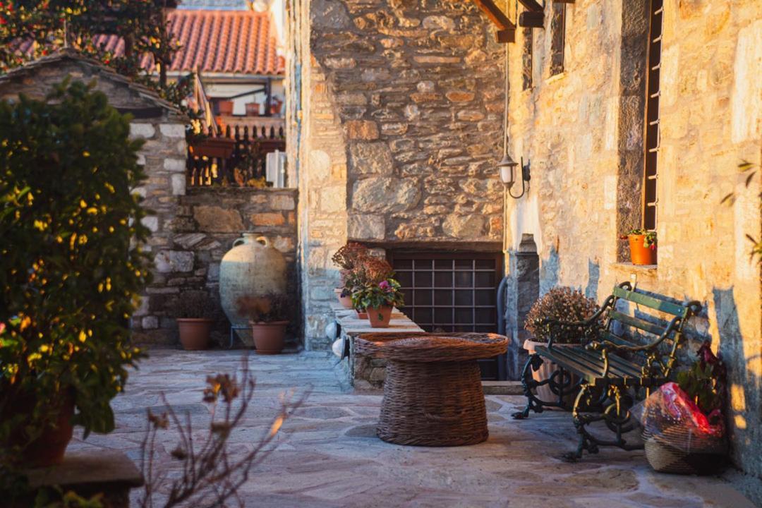 Palio Eleotrivio Guesthouse Agios Lavrentios Екстер'єр фото