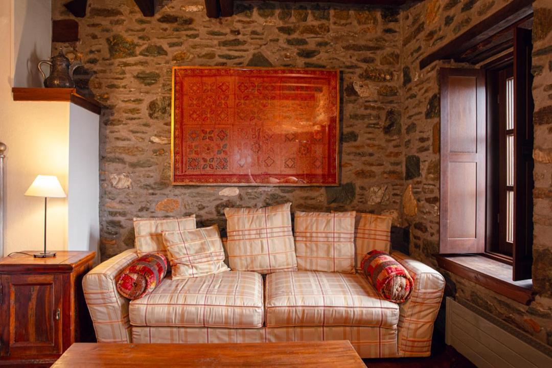 Palio Eleotrivio Guesthouse Agios Lavrentios Екстер'єр фото
